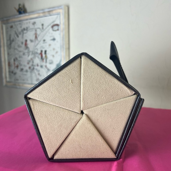 BOSHKU TAN SUNGLASSES ORGANIZING CASE NWOT vegan leather w/ suede Holds 5 pairs - Picture 6 of 8